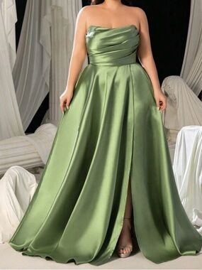 Elegant Strapless Satin A-Line Gown in Olive Green